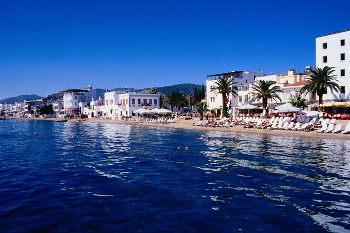 Kumblance Bay and townscape, birthplace of Herodotus (400BC).