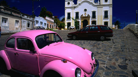 VW beetle in front of NS do Amparo church.