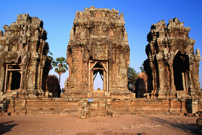 The three towers of Phnom Krom (Vishnu, Shiva and Brahma).