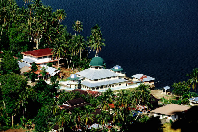 Mosque on side of Lake Maninjau.