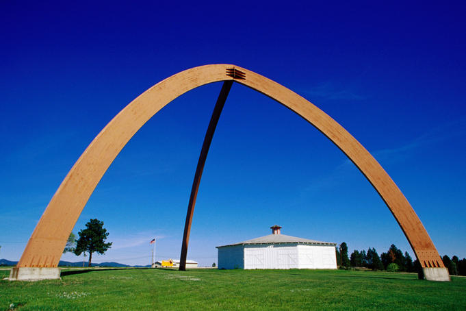 Archway at entrance to Sitting Bull Caverns.