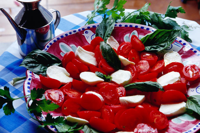 Insalata caprese.