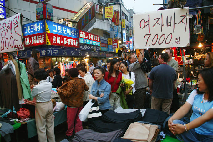 People at Namdaemun Markets.