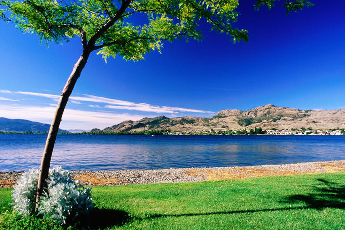 Osoyoos Lake from Pioneer Walkway.