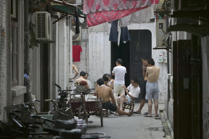Back alley card game.