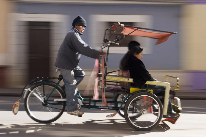 Muscle powered tricycle taxi, Puno