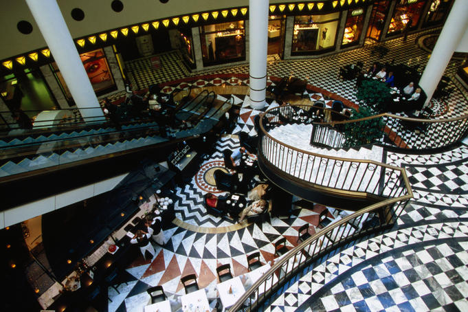 Interior Gallerie 206, Friedrichstr, shops, restaurants.