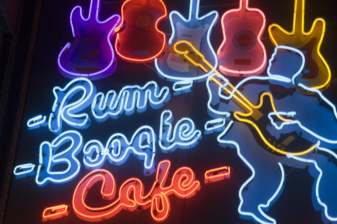 Rum Boogie Cafe neon, Beale Street.