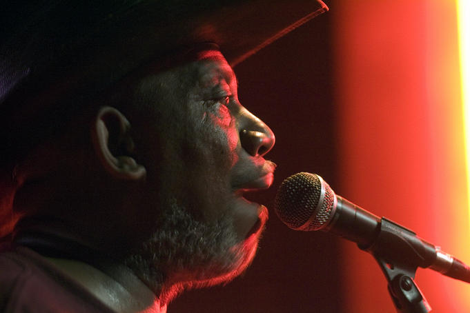 Man singing at Blues City Cafe, Beale Street.