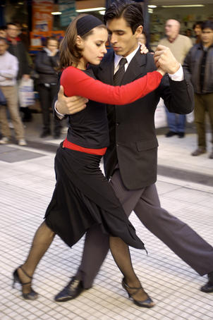 Buskers perform the tango on Avenida Florida.