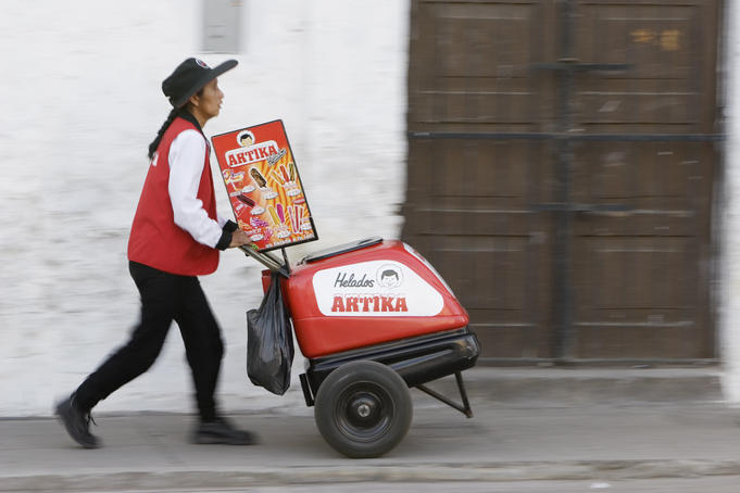 Ice cream vendor, Arequipa