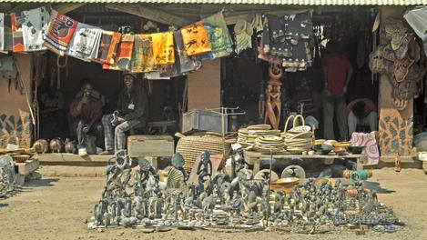 Handicrafts for sale, Mukun Victoria Falls Craft Village, Victoria Falls, Mosi-O-Tunya National Park.