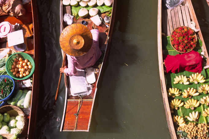 Overhead of boats at floating market, Damnoen Sadoak.