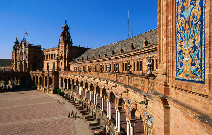 Overhead of Plaza de Espagna.