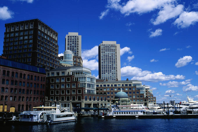 Waterfront: Rowes Wharf, Fort Point Channel area - Boston, Massachusetts