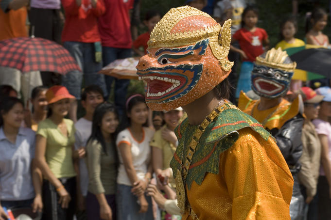 Dancers wearing Phra Lak Phra Lam costumes, Pi Mai Lao parade.