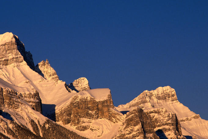 Morning at Rundle Mountain.