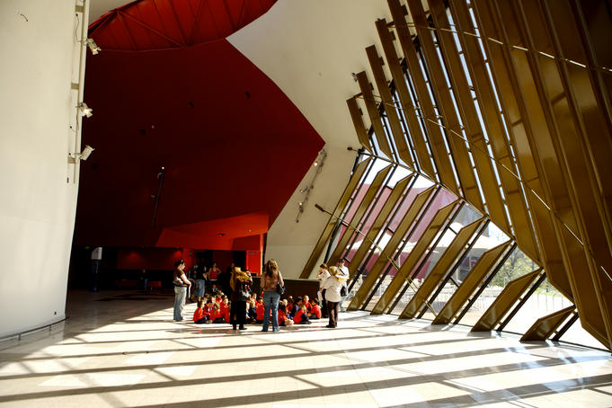 School children at National Museum of Australia.