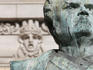 Statue of Bj