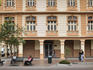 Colonnaded house facades, Bulevar Nueve de Octubre.