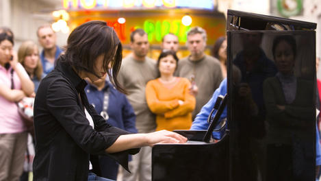 Pianist in Saint Stephen's Platz.