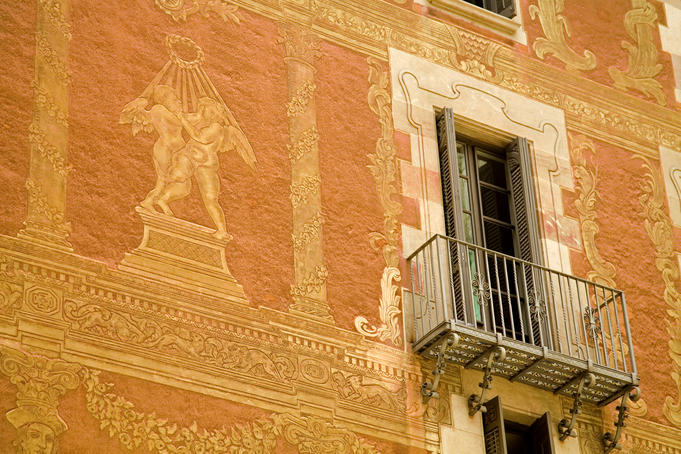 Detailed building facade, Casa del Gremi dels Veiers, La Ribera District (Barcelona)