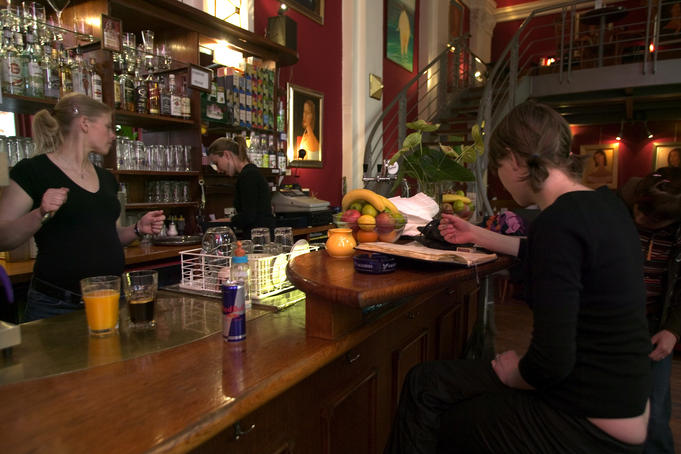 Bar at Cafe at the Globe Bookshop.