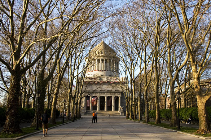 Tree-flanked footpath leading to Grant's Tomb, Riverside Drive at West 122nd Street, Morningside Heights.