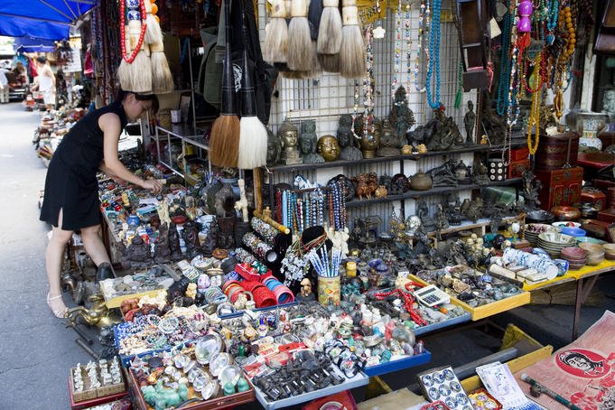 Donttai Lu antique market.