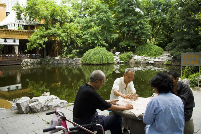 Playing cards in Renmin Park.
