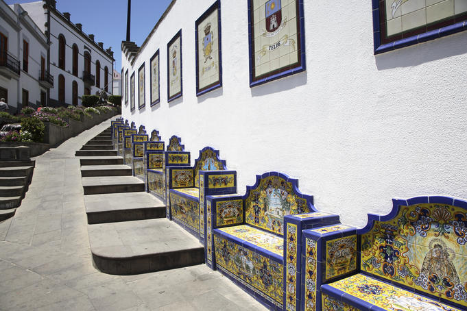 Tile work with other town's coat of arms, Firgas.