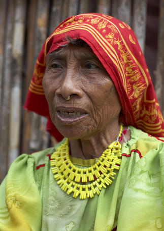 Portrait of senior Kuna woman.