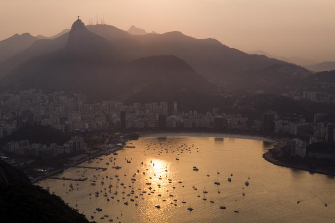 Sun set over Guanabara Bay from the summit of Pao de Acucar, (Sugarloaf Mountain).