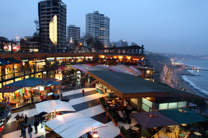 Overhead of Pacific Ocean from Larcomar mall, Miraflores.