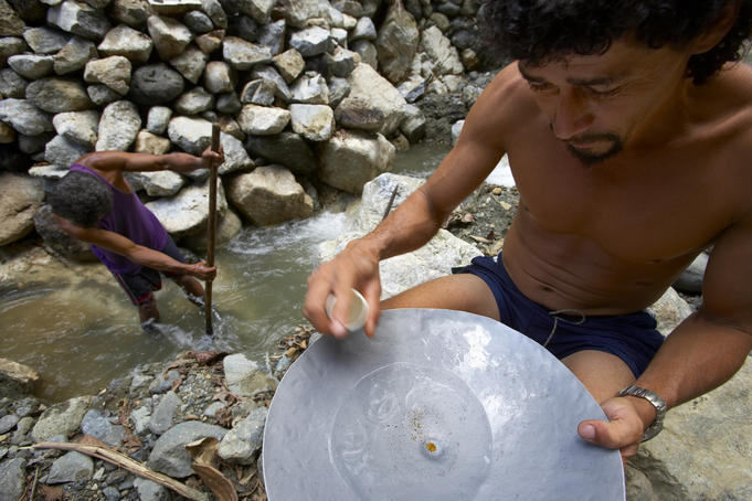 Panning for gold on Peninsula de Osa.