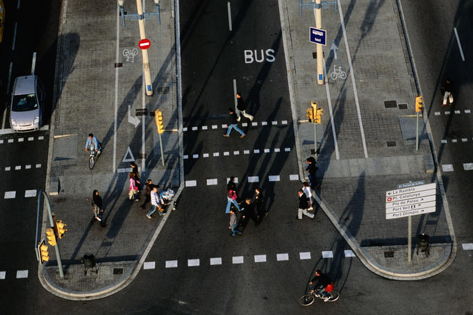 Overlooking pedestrian crossing, Placa Portal de la Pau, Barcelona