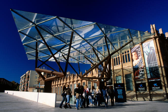 Group entering Caixaforum.