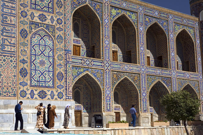 Tilla-Kari Medressa in the Registan.