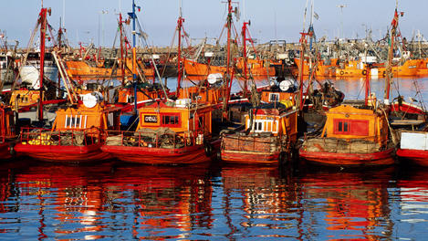 Fishing boats moored at Baquina de Pescadores.