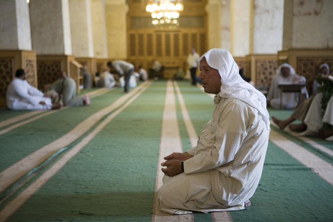 Salah Muslim prayer, Aleppo Great Mosque.
