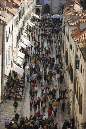 Pedestrians on Placa in Old Town, seen from city wall.