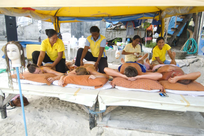 Massage on Hat Chaweng.