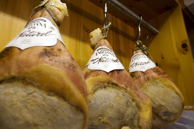 A galloping gourmet's guide to Europe