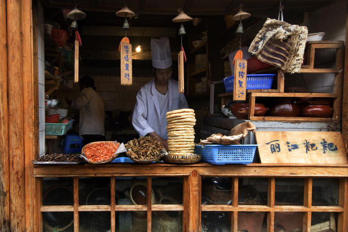 Food shop in Shuhe (Old town).