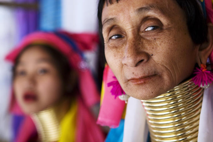 Portrait of mother and daughter, both from Long Neck hill tribe.