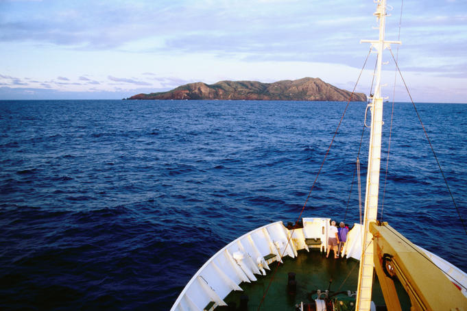 Shaking hands with pirates – Visiting Pitcairn Island