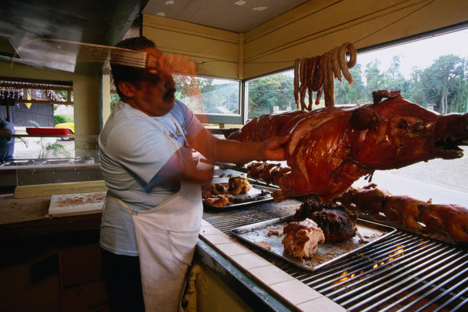 Roasting pig at the Nuevo Rancho near Cayey