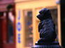 Statue of Greyfriars Bobby outside a pub near Greyfriars church (Kirk), Edinburgh. 