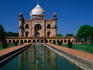 Safdarjang's Tomb, built in 1753-54.