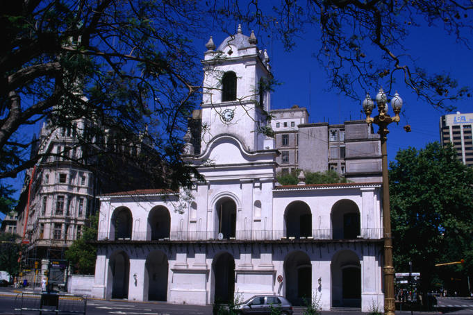Facade and entrance to the Cabildo Museum, Municipal Palace, one of Argentina's few remaining Colonial buildings, Plaza de Mayo, Buenos Aires.